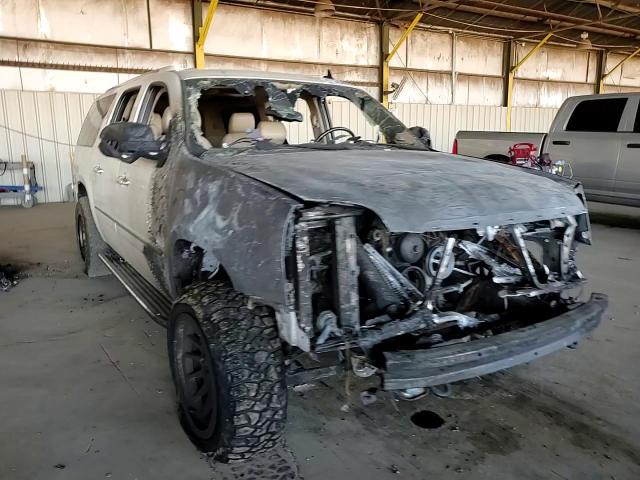 2011 GMC Yukon Xl Denali VIN: 1GKS2MEF1BR186724 Lot: 67145065