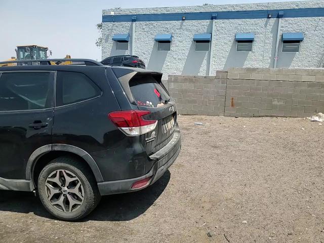 2021 Subaru Forester Premium VIN: JF2SKAJC2MH400488 Lot: 64453585