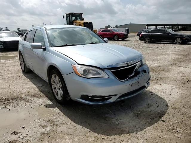 2013 Chrysler 200 Touring VIN: 1C3CCBBB6DN513099 Lot: 64140515
