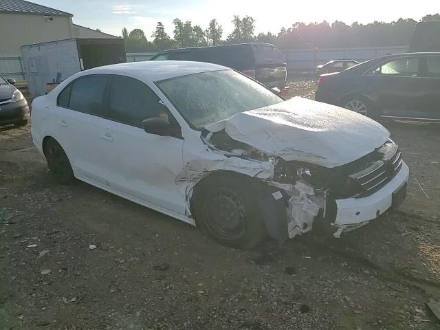 2015 Volkswagen Jetta Base VIN: 3VW2K7AJ8FM409594 Lot: 64734155