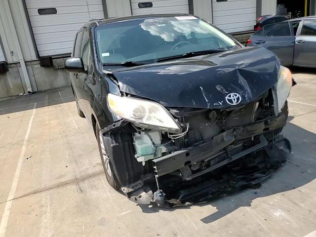 2011 Toyota Sienna Xle VIN: 5TDYK3DC6BS061906 Lot: 64400155