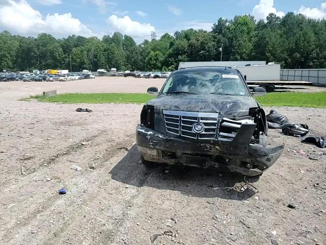 2007 Cadillac Escalade Luxury VIN: 1GYFK63817R304737 Lot: 64957135