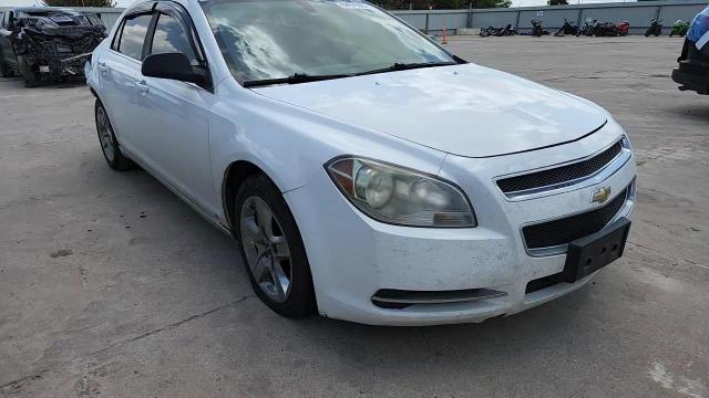 2009 Chevrolet Malibu Ls VIN: 1G1ZG57B19F130704 Lot: 64676305