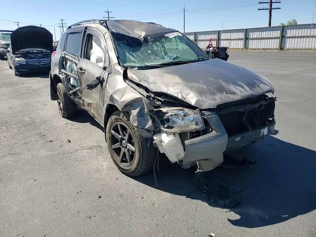 2009 Toyota Rav4 VIN: JTMBF33V39D017431 Lot: 64102035