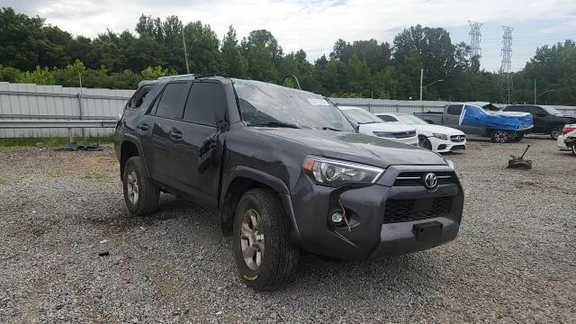 2022 Toyota 4Runner Sr5/Sr5 Premium VIN: JTEMU5JR0N6001097 Lot: 63317335