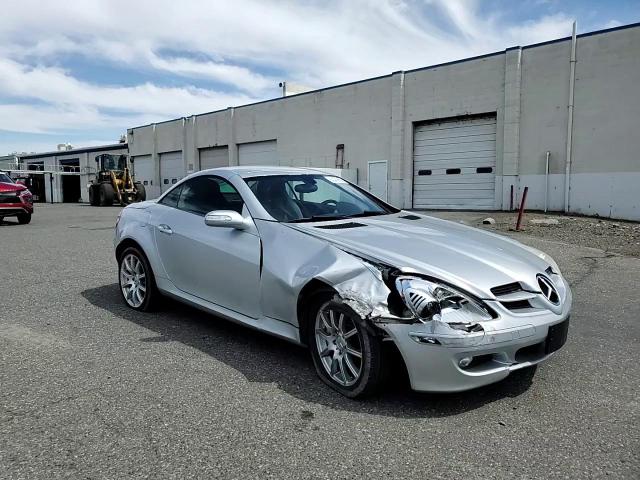 2005 Mercedes-Benz Slk 350 VIN: WDBWK56F65F037733 Lot: 63248685