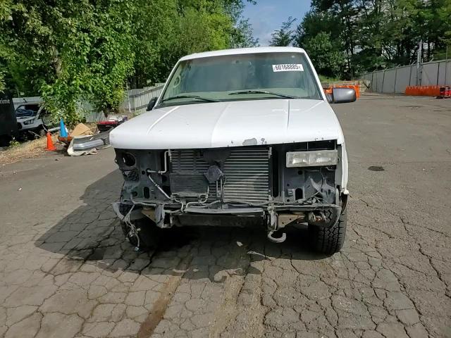 1997 Chevrolet Suburban K1500 VIN: 3GNFK16R5VG153385 Lot: 60168885