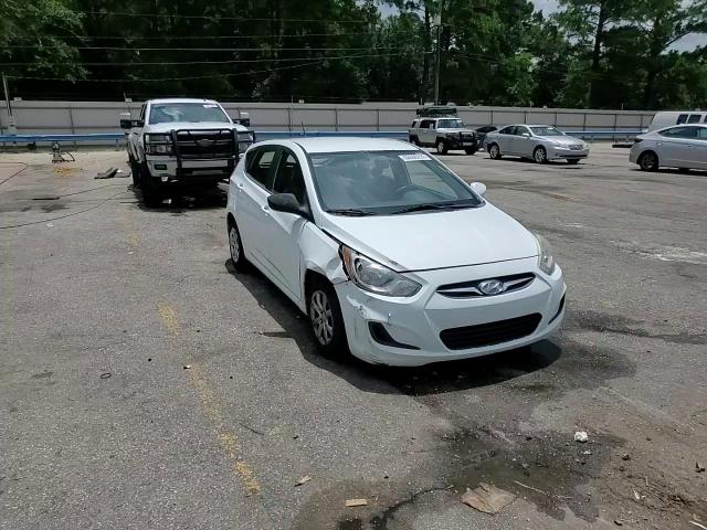 2014 Hyundai Accent Gls VIN: KMHCT5AE2EU172893 Lot: 62695235