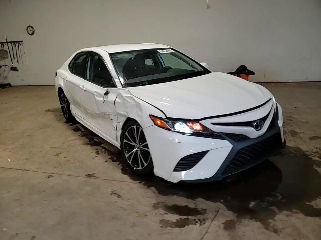 2019 Toyota Camry L VIN: 4T1B11HK5KU272813 Lot: 64263565