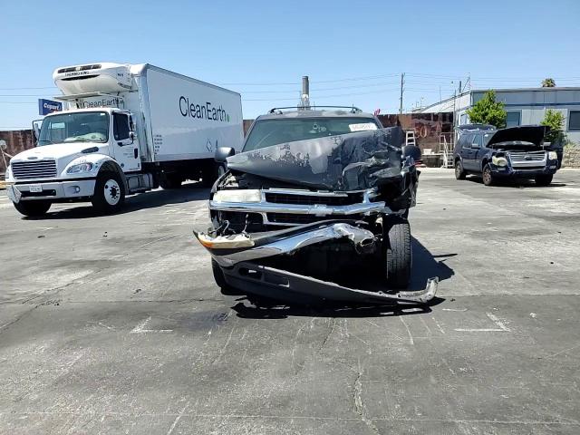 2005 Chevrolet Tahoe C1500 VIN: 1GNEC13T75R159861 Lot: 64048295
