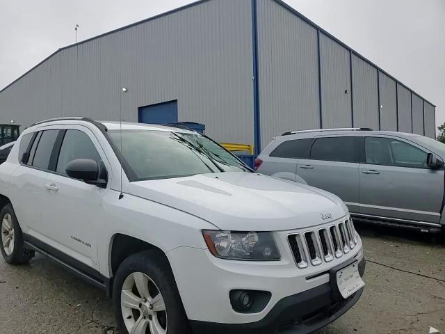 2016 Jeep Compass Sport VIN: 1C4NJDBB4GD733194 Lot: 65010555
