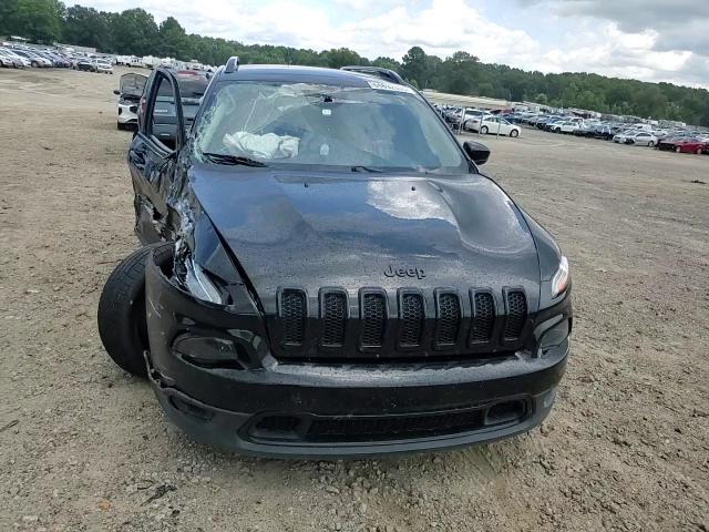 2018 Jeep Cherokee Latitude VIN: 1C4PJLCB1JD557052 Lot: 64632665