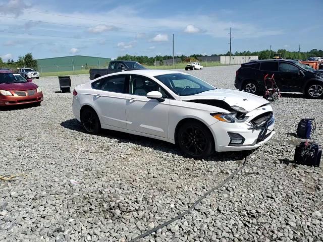 2019 Ford Fusion Se VIN: 3FA6P0HDXKR170050 Lot: 64630135