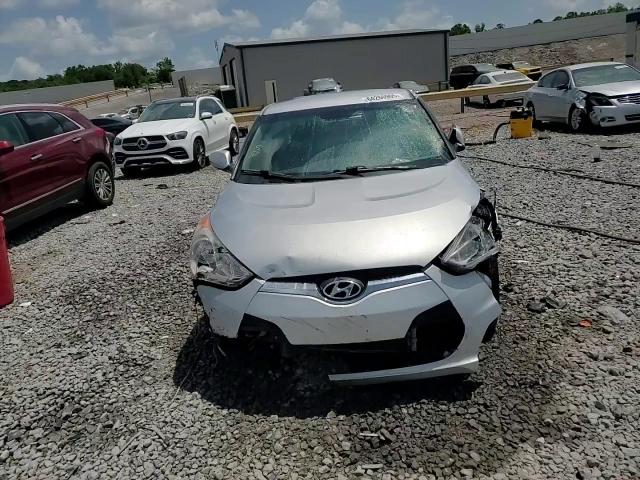 2017 Hyundai Veloster VIN: KMHTC6AD9HU306672 Lot: 64260905