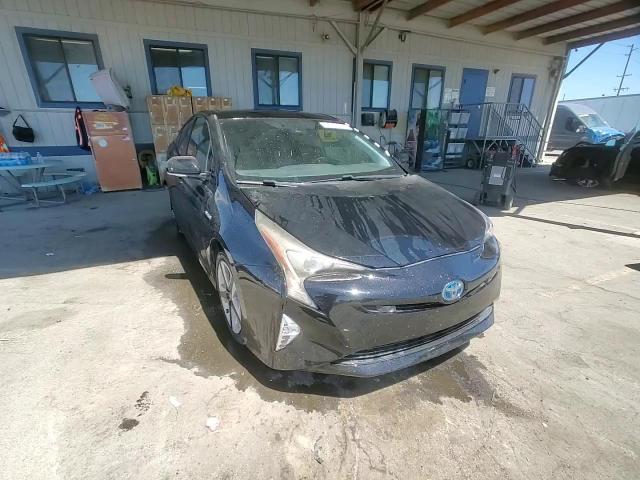 2018 Toyota Prius VIN: JTDKARFU6J3551554 Lot: 64321715