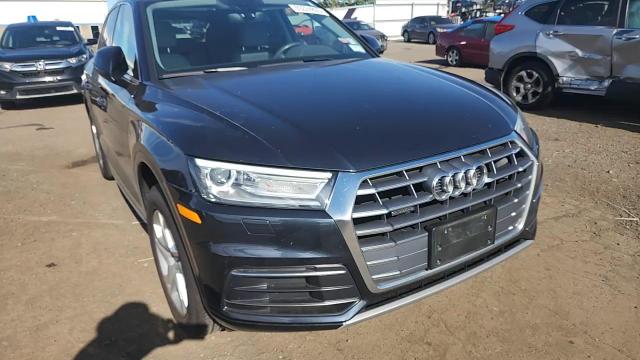 2019 Audi Q5 Premium VIN: WA1ANAFY2K2075647 Lot: 65224835