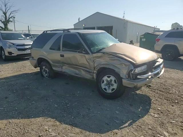 2002 Chevrolet Blazer VIN: 1GNCT18W52K216377 Lot: 64076315