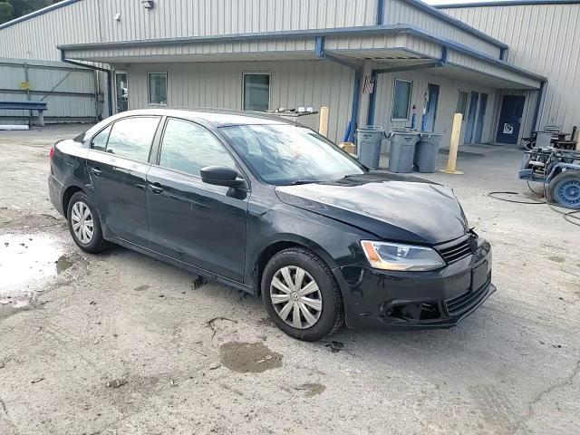 2013 Volkswagen Jetta Base VIN: 3VW2K7AJ2DM298182 Lot: 65330295