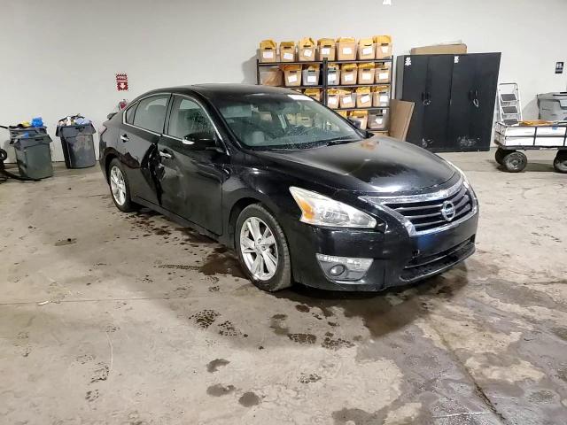 2013 Nissan Altima 2.5 VIN: 1N4AL3AP8DN581562 Lot: 62008945