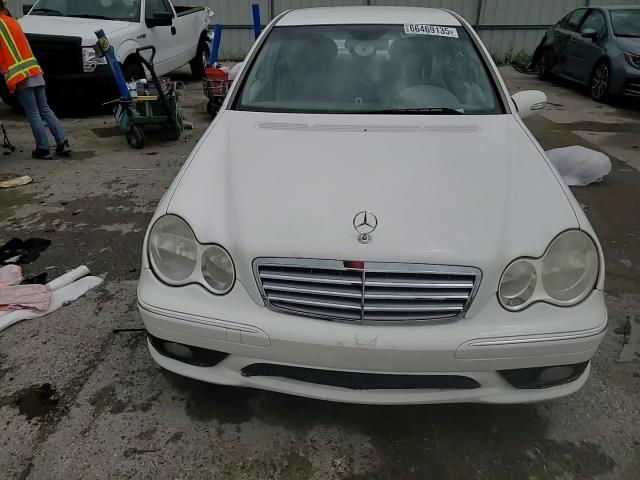 2006 Mercedes-Benz C 230 VIN: WDBRF52H16A855586 Lot: 66469135