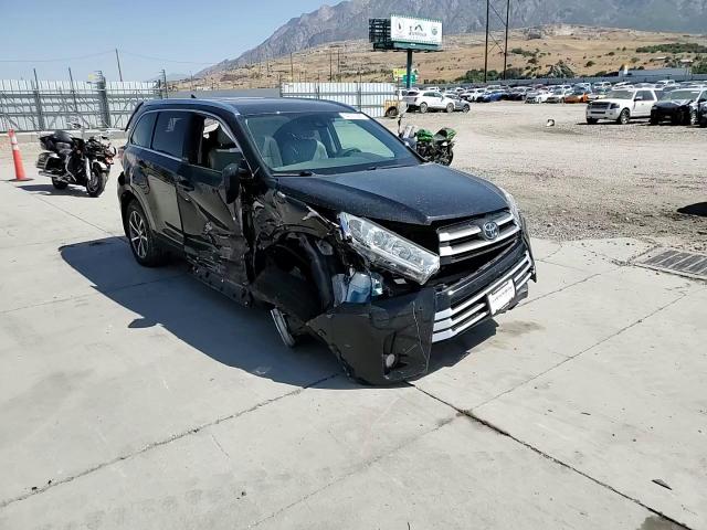 2017 Toyota Highlander Se VIN: 5TDJZRFH6HS396732 Lot: 64037685
