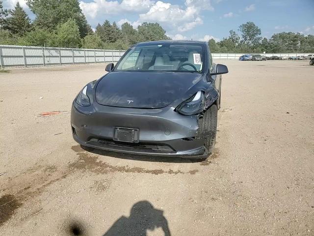 2022 Tesla Model Y VIN: 7SAYGDEF0NF413390 Lot: 63302325