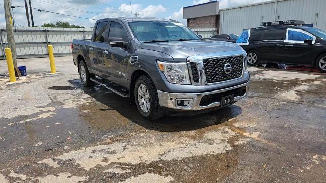 2017 Nissan Titan Sv VIN: 1N6AA1E64HN536465 Lot: 62772785