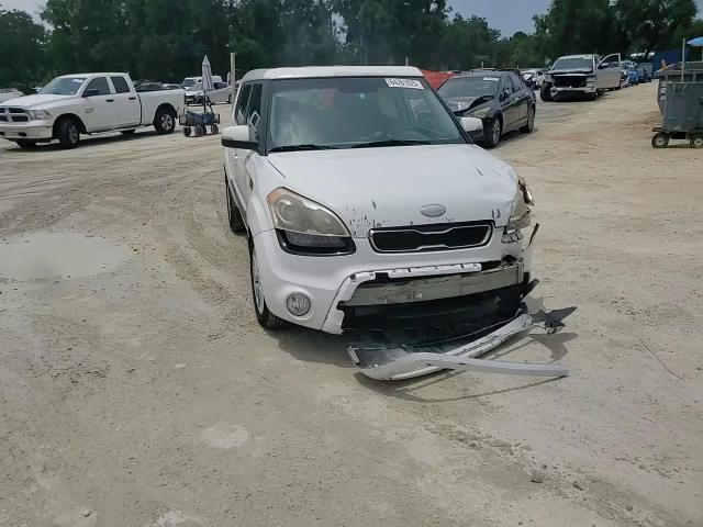 2013 Kia Soul + VIN: KNDJT2A62D7562845 Lot: 64261025