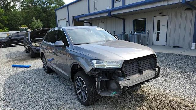 2017 Audi Q7 Prestige VIN: WA1VAAF74HD017380 Lot: 64813825
