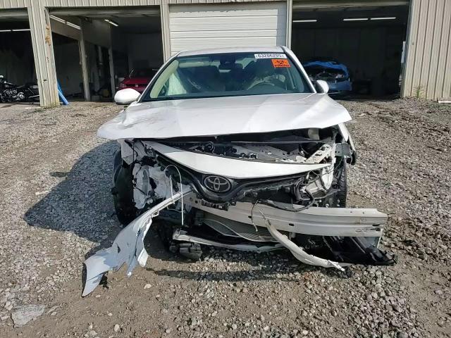 2019 Toyota Camry L VIN: 4T1B11HKXKU812947 Lot: 63206205