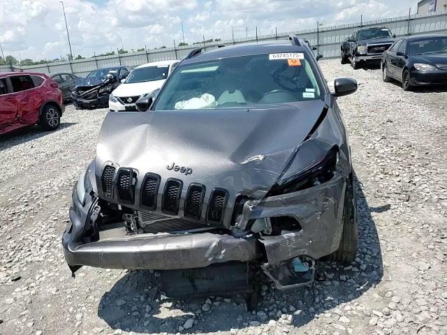 2018 Jeep Cherokee Latitude VIN: 1C4PJLCB7JD557346 Lot: 64245175