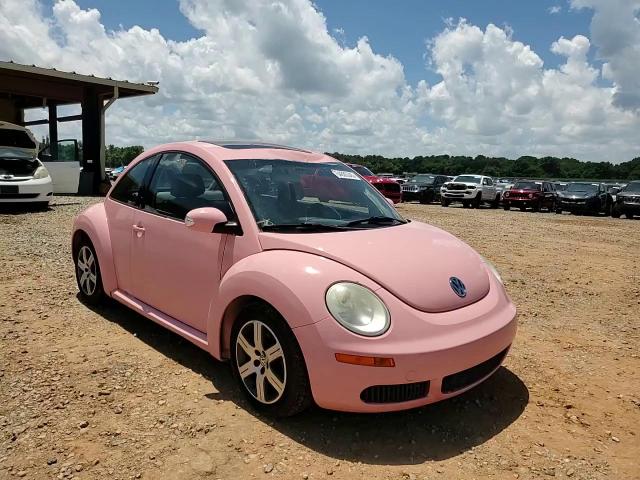 2006 Volkswagen New Beetle 2.5L Option Package 1 VIN: 3VWRW31C76M402889 Lot: 64885345