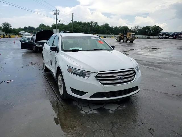 2018 Ford Taurus Se VIN: 1FAHP2D8XJG135382 Lot: 62315055