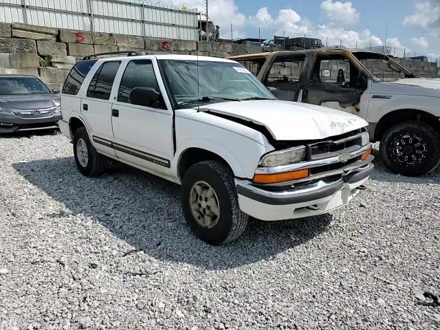 2000 Chevrolet Blazer VIN: 1GNDT13W9Y2338163 Lot: 66282805