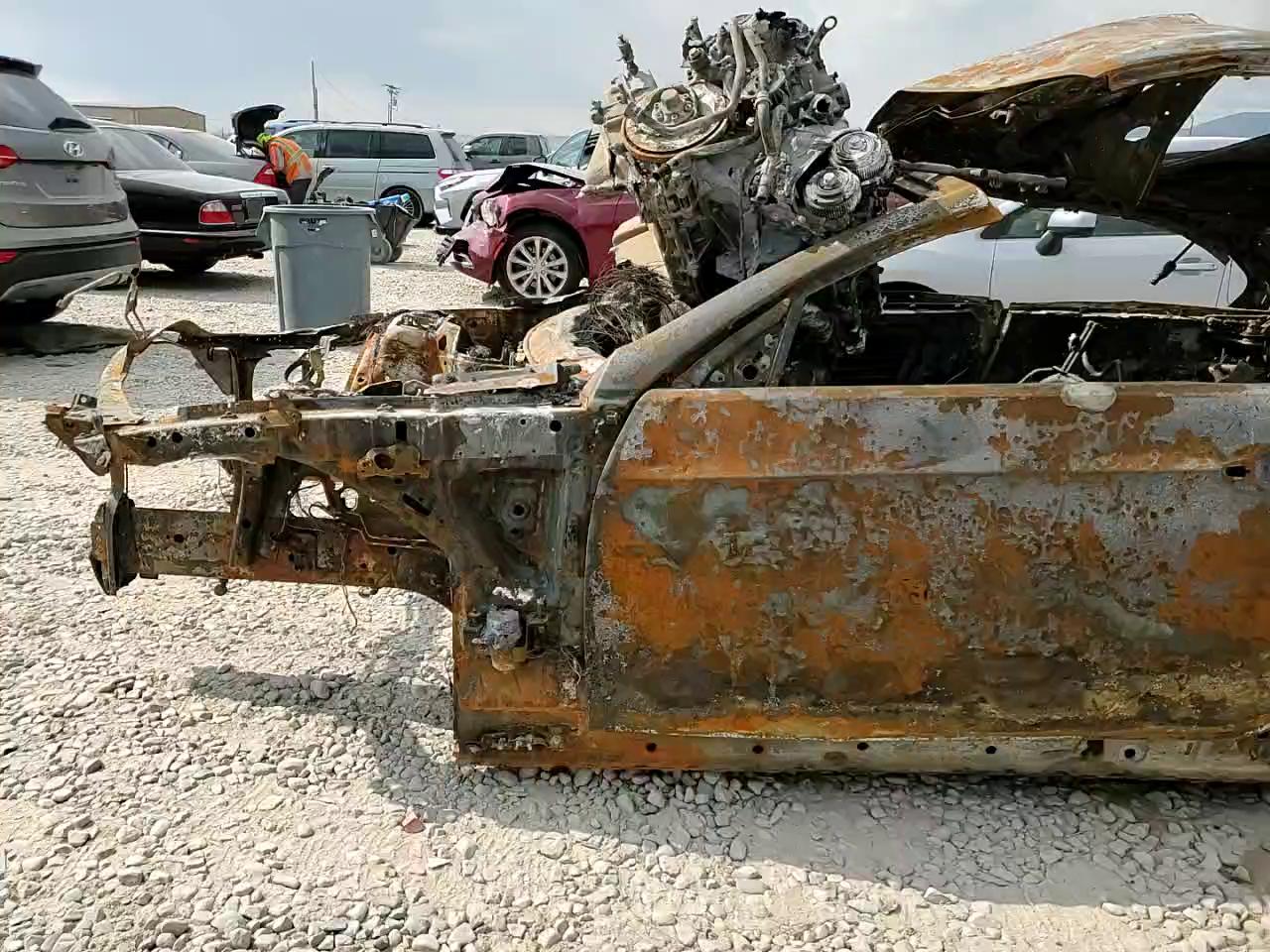 Фото: WBSWL93549P332405