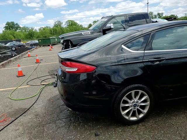 2017 Ford Fusion Se VIN: 3FA6P0H71HR213791 Lot: 64998945
