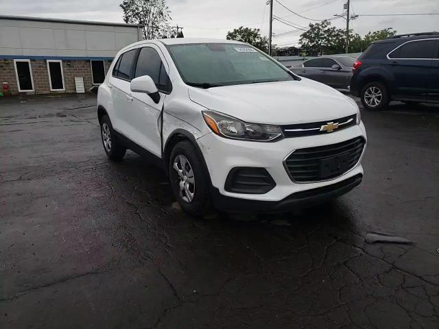 2018 Chevrolet Trax Ls VIN: KL7CJKSB6JB572035 Lot: 64362905