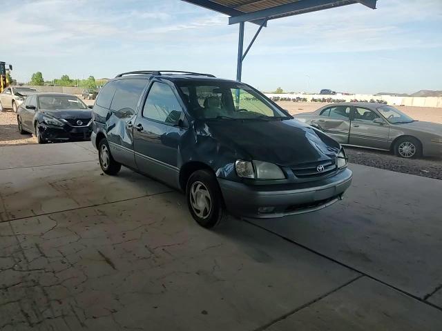 2001 Toyota Sienna Le VIN: 4T3ZF13C11U375815 Lot: 64862495