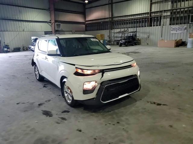 2022 Kia Soul Lx VIN: KNDJ23AU1N7155799 Lot: 64723565