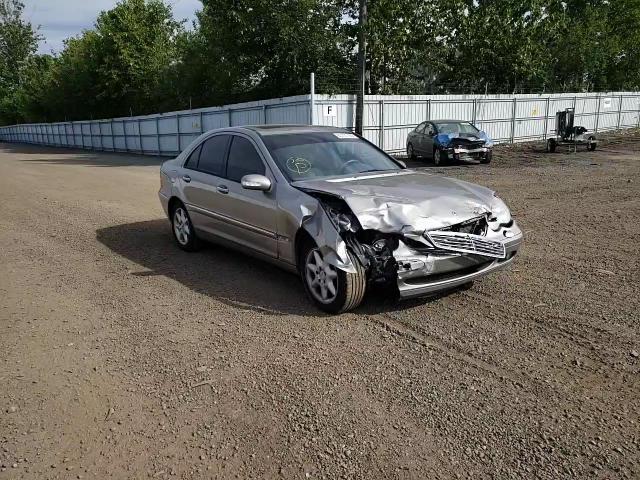 2003 Mercedes-Benz C 240 4Matic VIN: WDBRF81J63F356884 Lot: 63701705