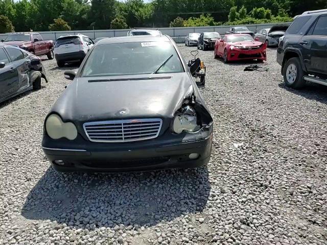 2004 Mercedes-Benz C 240 VIN: WDBRF61J44E017696 Lot: 64572995