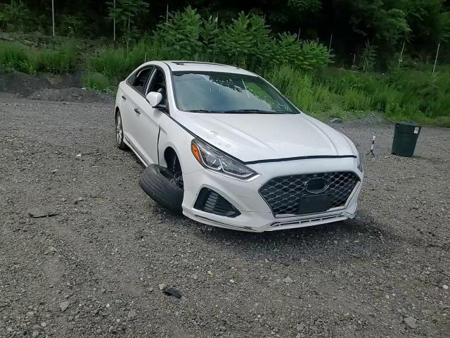 2018 Hyundai Sonata Sport VIN: 5NPE34AF1JH688697 Lot: 64279425