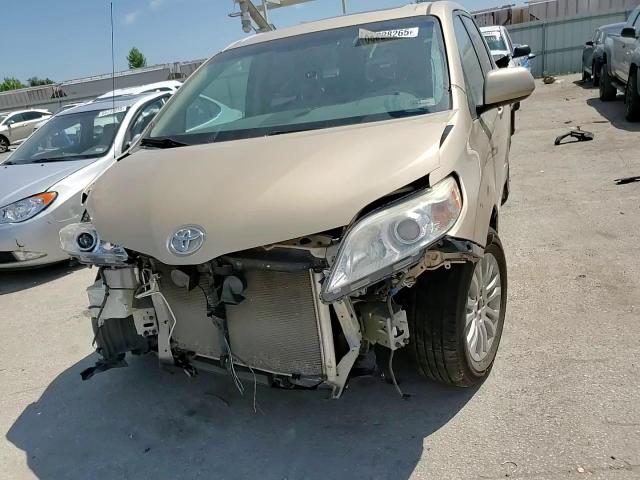 2012 Toyota Sienna Xle VIN: 5TDYK3DC6CS230792 Lot: 65828265