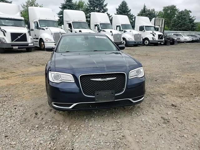 2015 Chrysler 300 Limited VIN: 2C3CCAAG9FH755890 Lot: 65369355