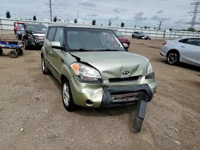 2010 Kia Soul + VIN: KNDJT2A25A7077009 Lot: 66126475