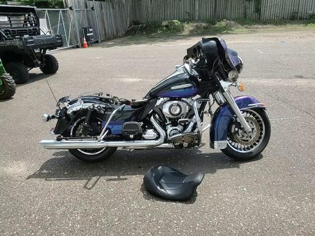 2010 Harley-Davidson Flhtk VIN: 1HD1KEM13AB661699 Lot: 62909105