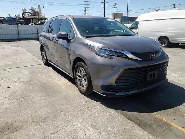 2021 Toyota Sienna Le VIN: 5TDKRKEC3MS007041 Lot: 66132635