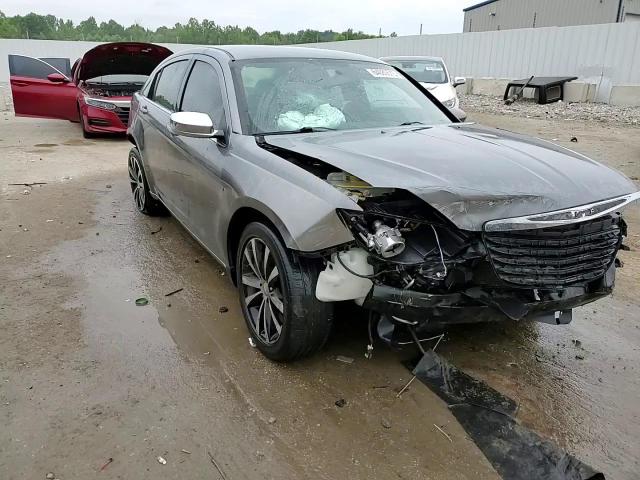 2013 Chrysler 200 Touring VIN: 1C3CCBBB2DN624457 Lot: 64080515