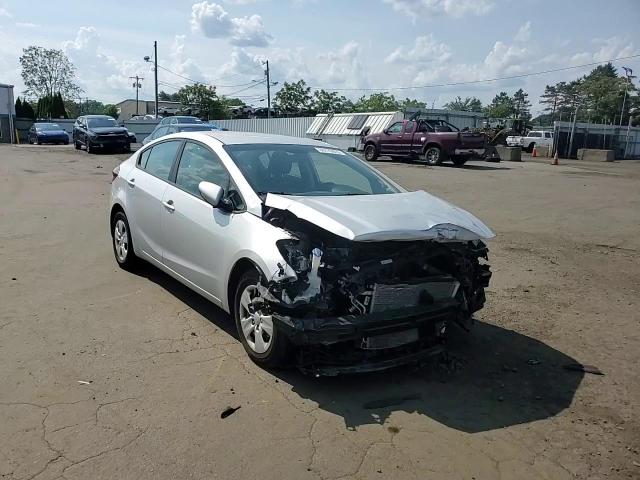 2018 Kia Forte Lx VIN: 3KPFK4A75JE227426 Lot: 66776805