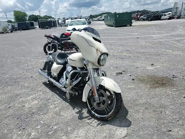 2015 Harley-Davidson Flhxs Street Glide Special VIN: 1HD1KRM12FB702838 Lot: 65557175
